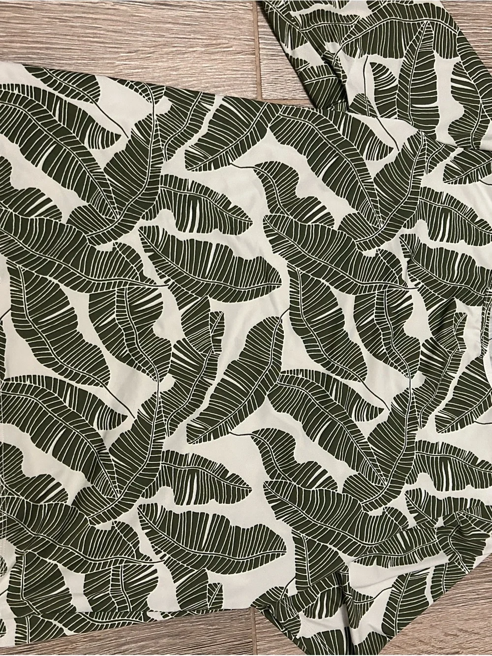 Seea Olive Green and Cream Tropical Leaf Swim rashguard - Picture 1 of 2